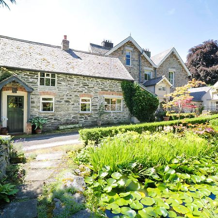 Aber Clwyd Manor Villa Derwen Exterior photo